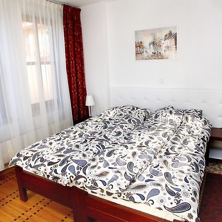 Guest House Isabel Zagreb Extérieur photo