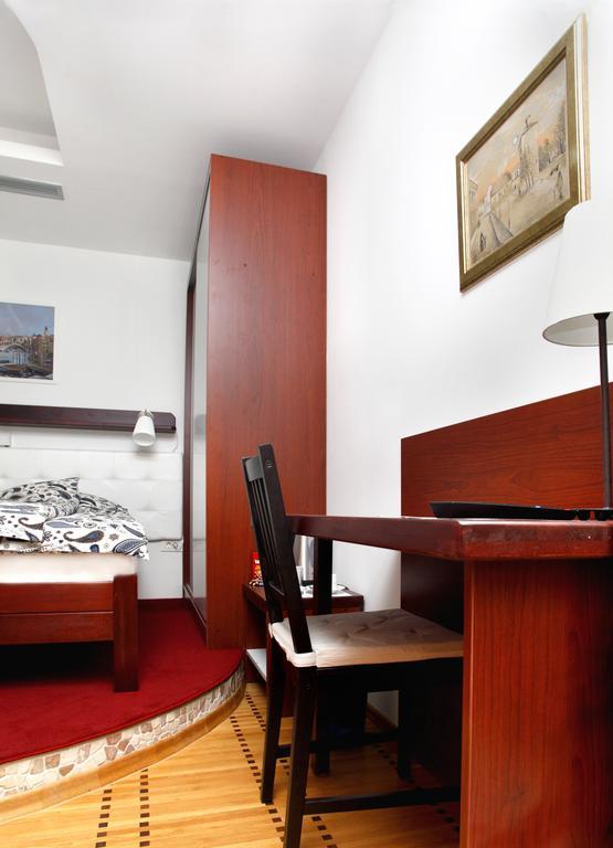 Guest House Isabel Zagreb Extérieur photo