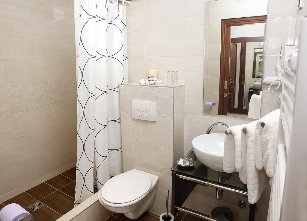 Guest House Isabel Zagreb Extérieur photo